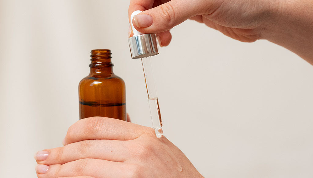 can i use toner and serum together image